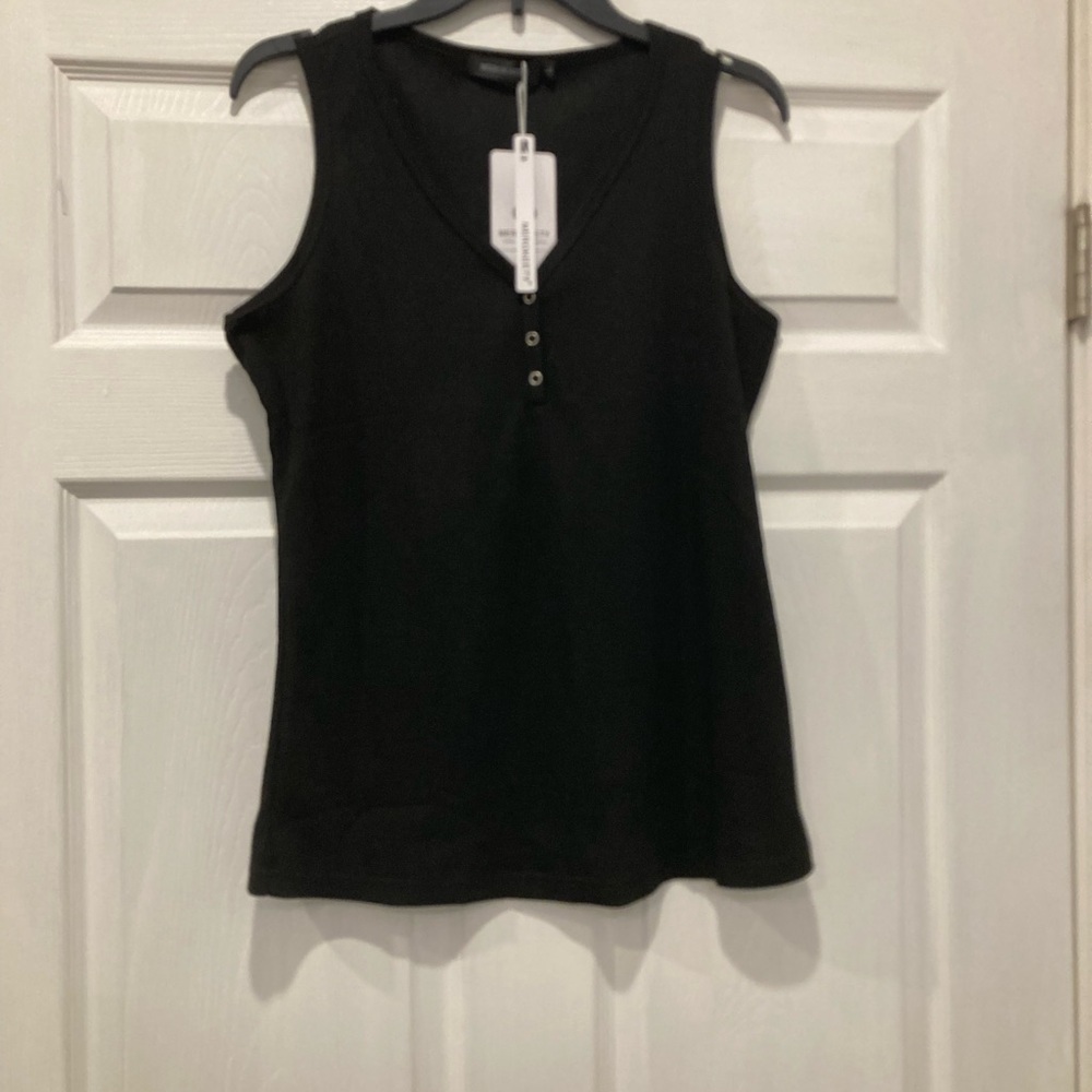 Black Sleeveless Ribbed Top 👙